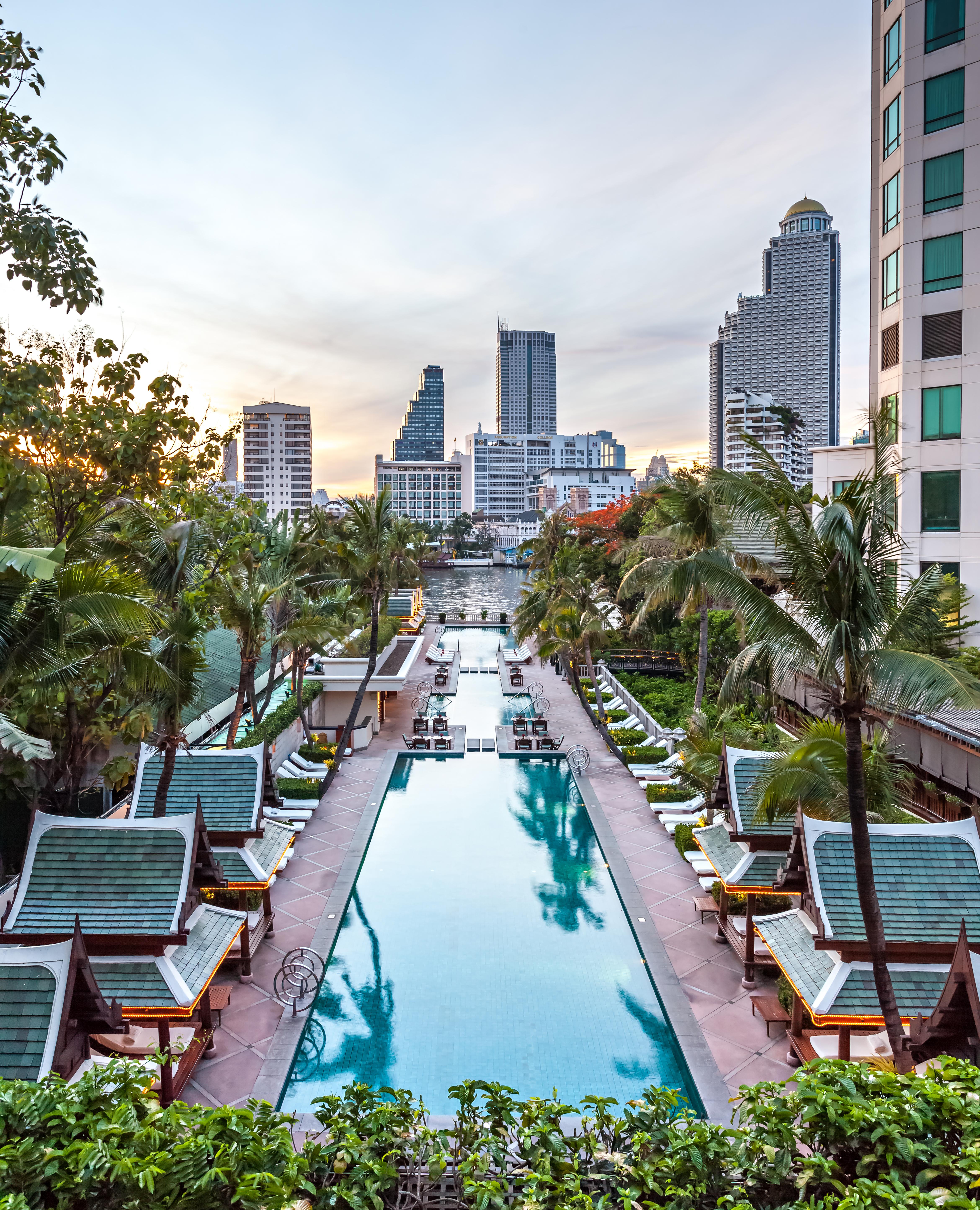 The Peninsula Bangkok Hotel Exterior photo