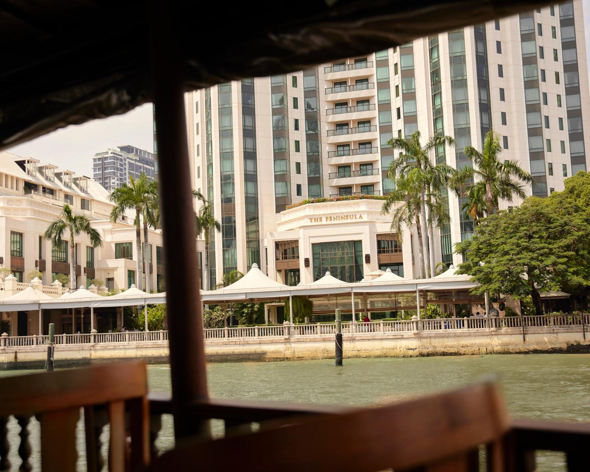 The Peninsula Bangkok Hotel Exterior photo